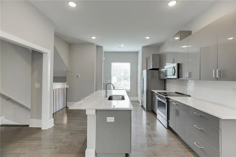 456 Parkway Drive NE #6 Atlanta, GA 30308