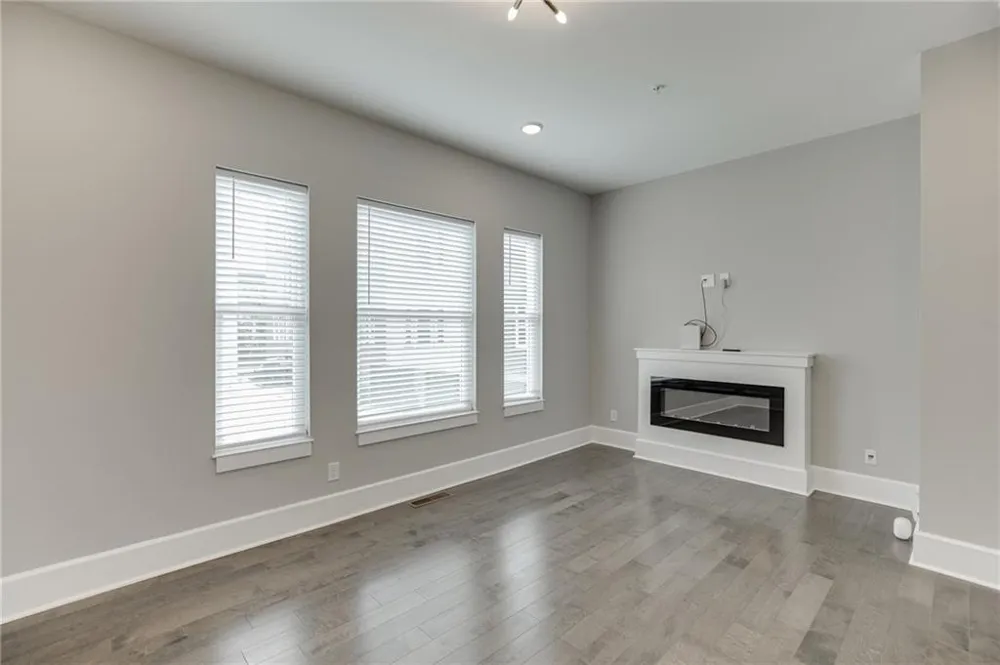 456 Parkway Drive NE #6 Atlanta, GA 30308
