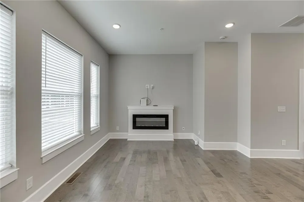 456 Parkway Drive NE #6 Atlanta, GA 30308