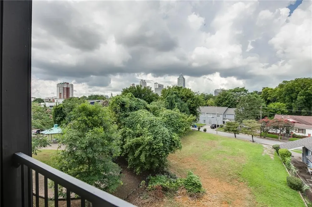 456 Parkway Drive NE #6 Atlanta, GA 30308