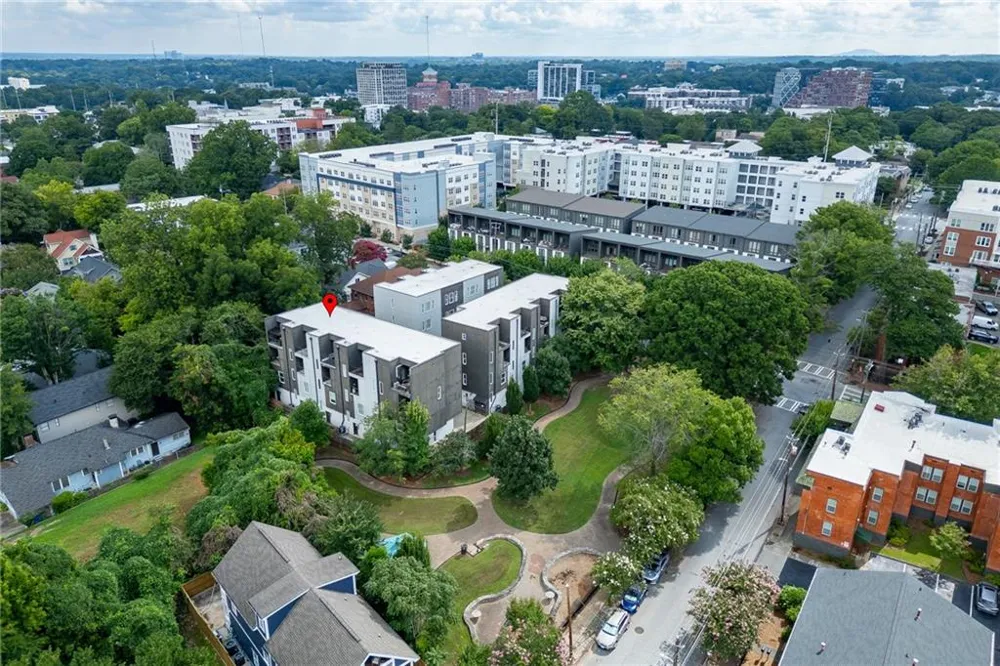 456 Parkway Drive NE #6 Atlanta, GA 30308