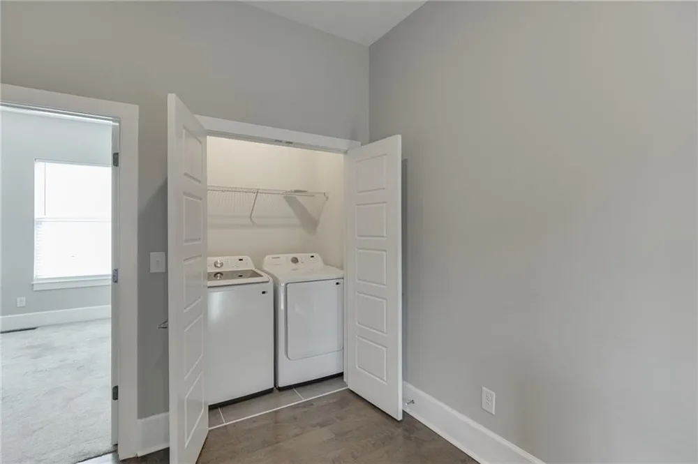 456 Parkway Drive NE #6 Atlanta, GA 30308