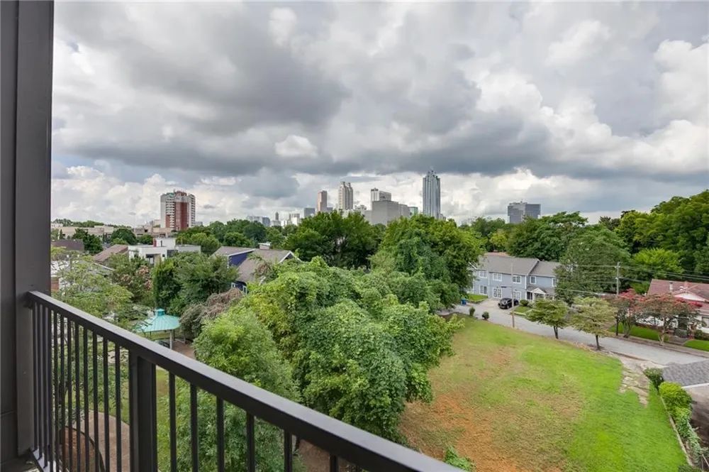 456 Parkway Drive NE #6 Atlanta, GA 30308