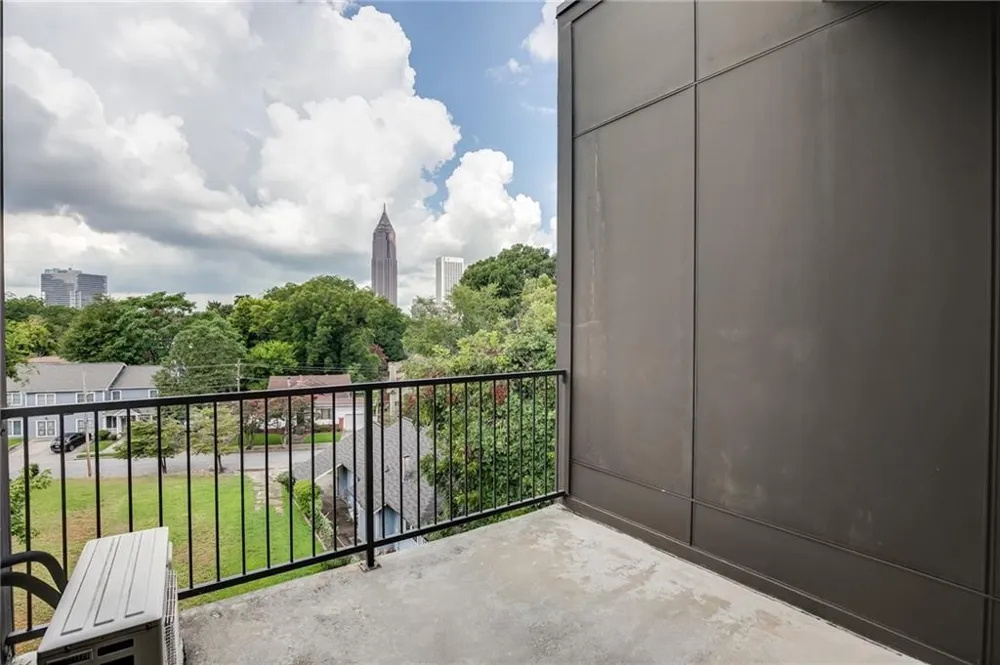 456 Parkway Drive NE #6 Atlanta, GA 30308
