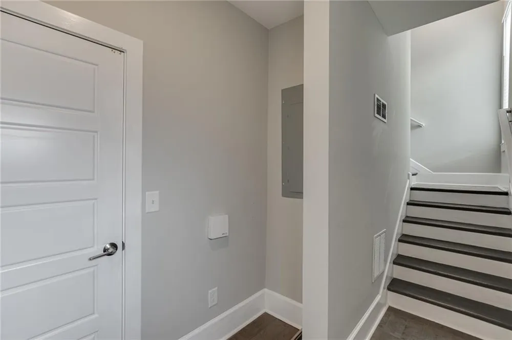456 Parkway Drive NE #6 Atlanta, GA 30308
