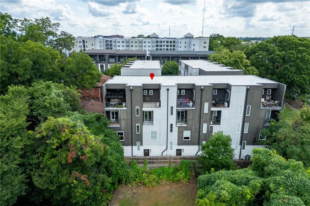 456 Parkway Drive NE #6 Atlanta, GA 30308