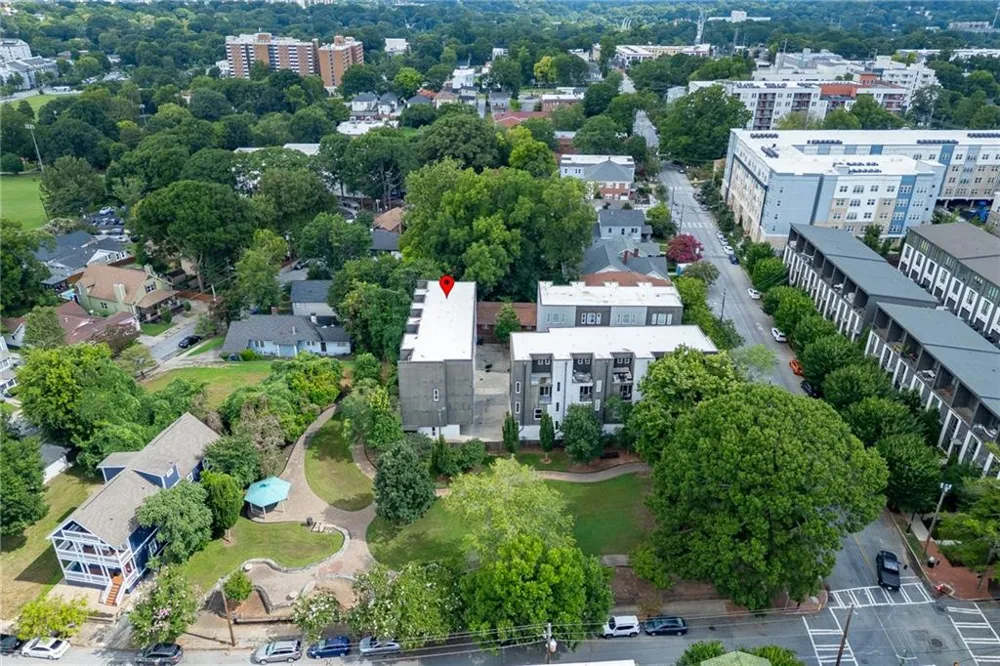 456 Parkway Drive NE #6 Atlanta, GA 30308