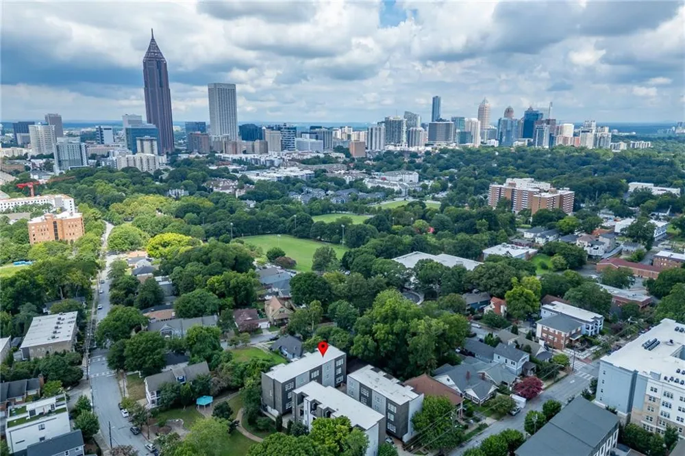 456 Parkway Drive NE #6 Atlanta, GA 30308