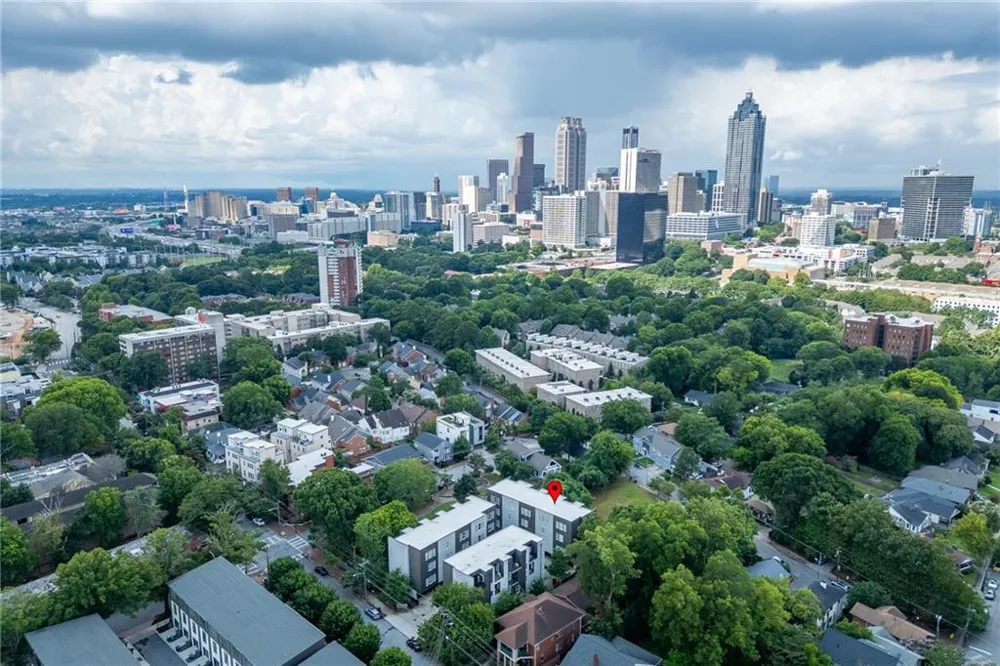 456 Parkway Drive NE #6 Atlanta, GA 30308