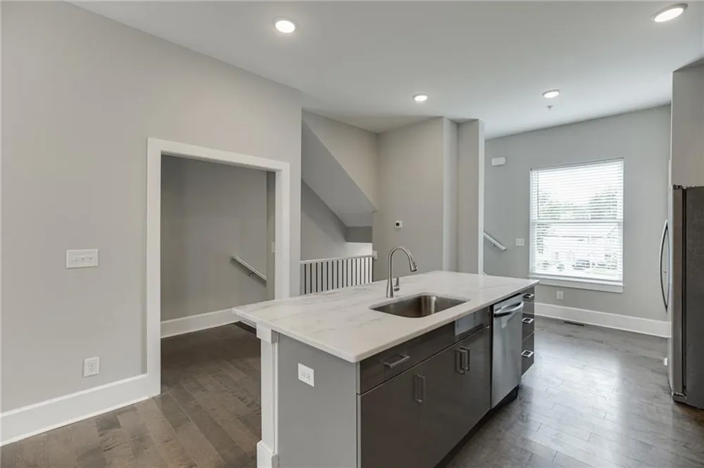 456 Parkway Drive NE #6 Atlanta, GA 30308