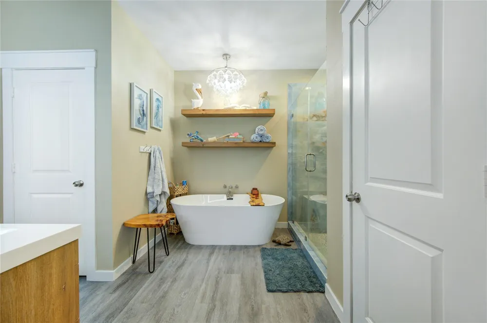 952 Sandollar Crystal Beach, TX 77650