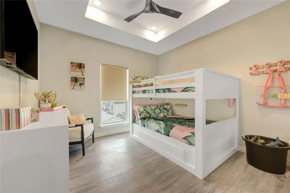 952 Sandollar Crystal Beach, TX 77650