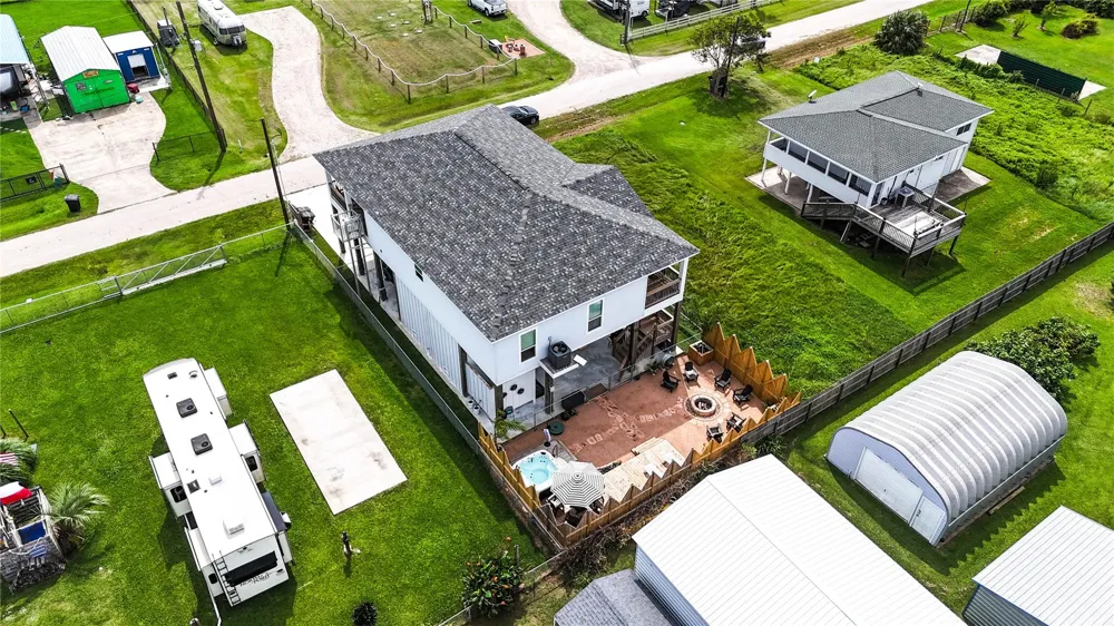 952 Sandollar Crystal Beach, TX 77650