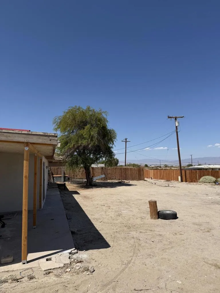 2502 Harbor Drive Thermal, CA 92274