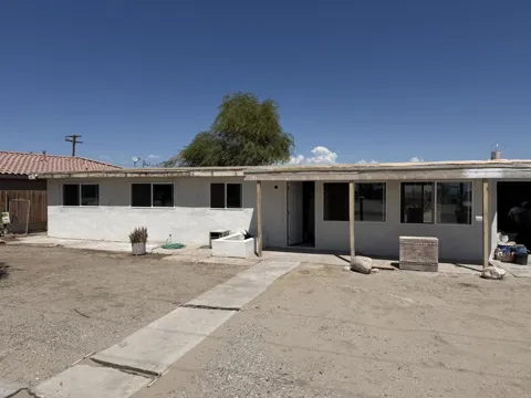 2502 Harbor Drive