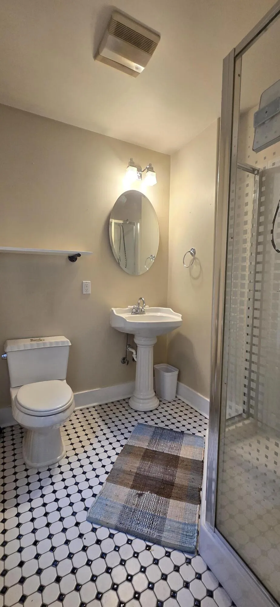 212 Oak Street #Apt 7 Manistee, MI 49660