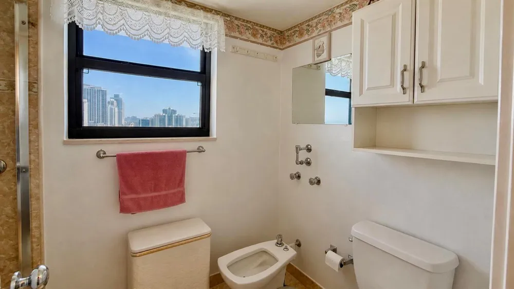 210 174TH STREET #1901 Sunny Isles Beach, FL 33160