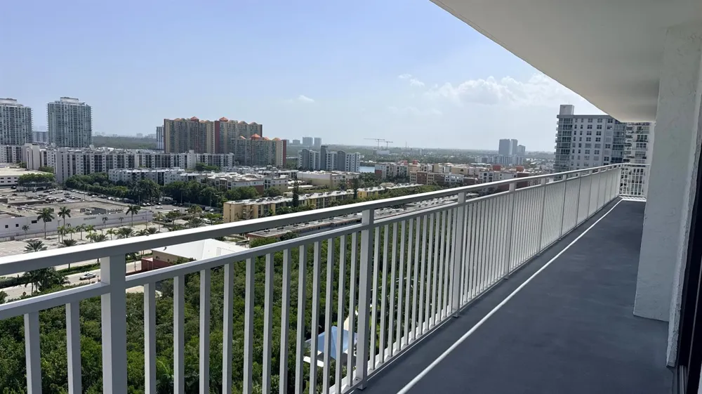 210 174TH STREET #1901 Sunny Isles Beach, FL 33160
