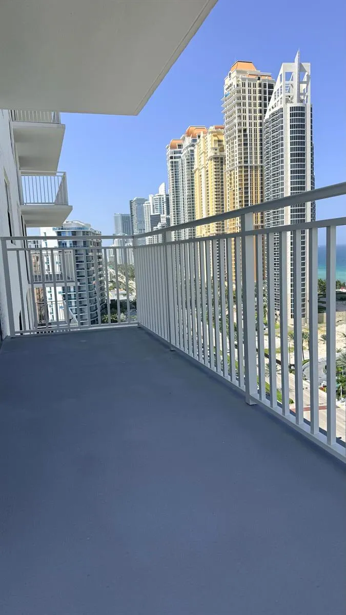210 174TH STREET #1901 Sunny Isles Beach, FL 33160