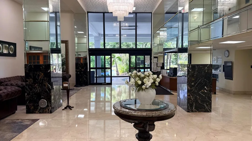 210 174TH STREET #1901 Sunny Isles Beach, FL 33160