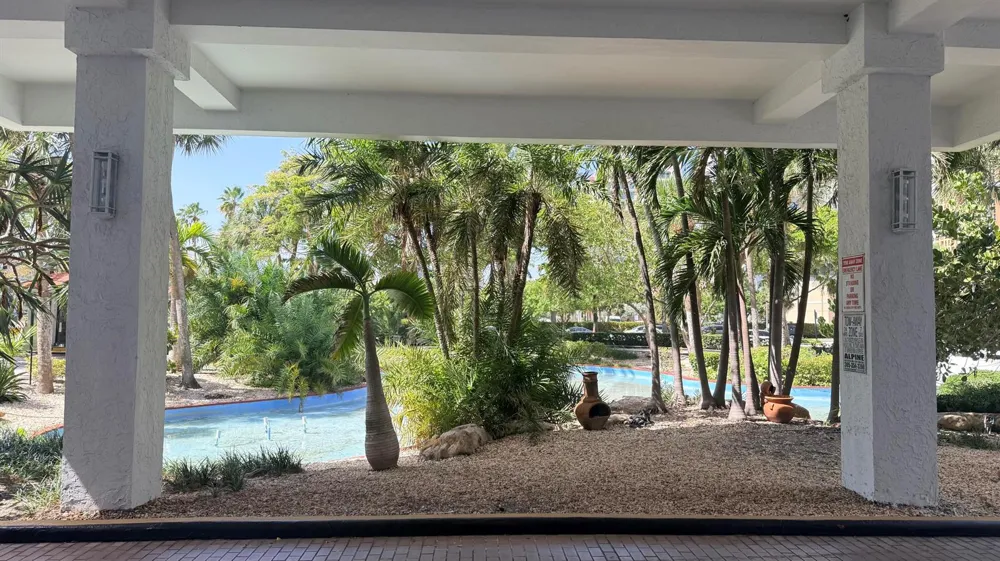 210 174TH STREET #1901 Sunny Isles Beach, FL 33160