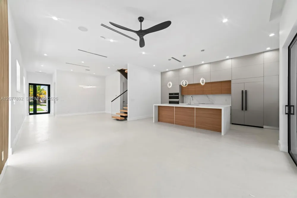 1320 NE 16th Ave Fort Lauderdale, FL 33304