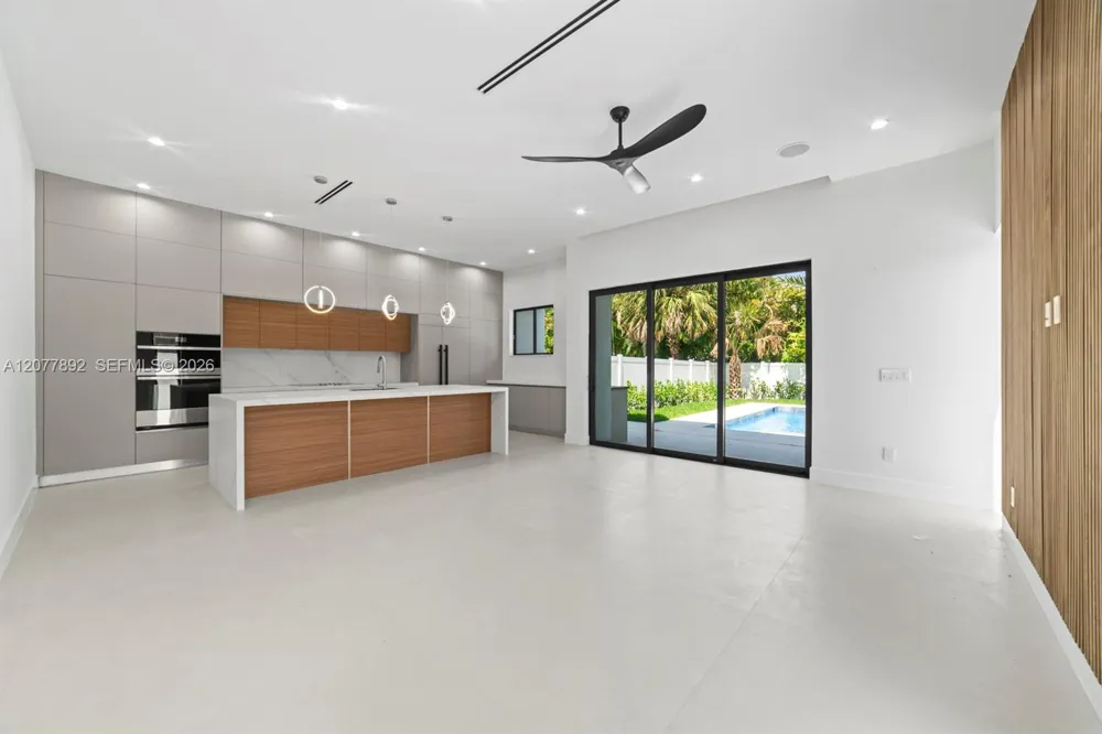 1320 NE 16th Ave Fort Lauderdale, FL 33304