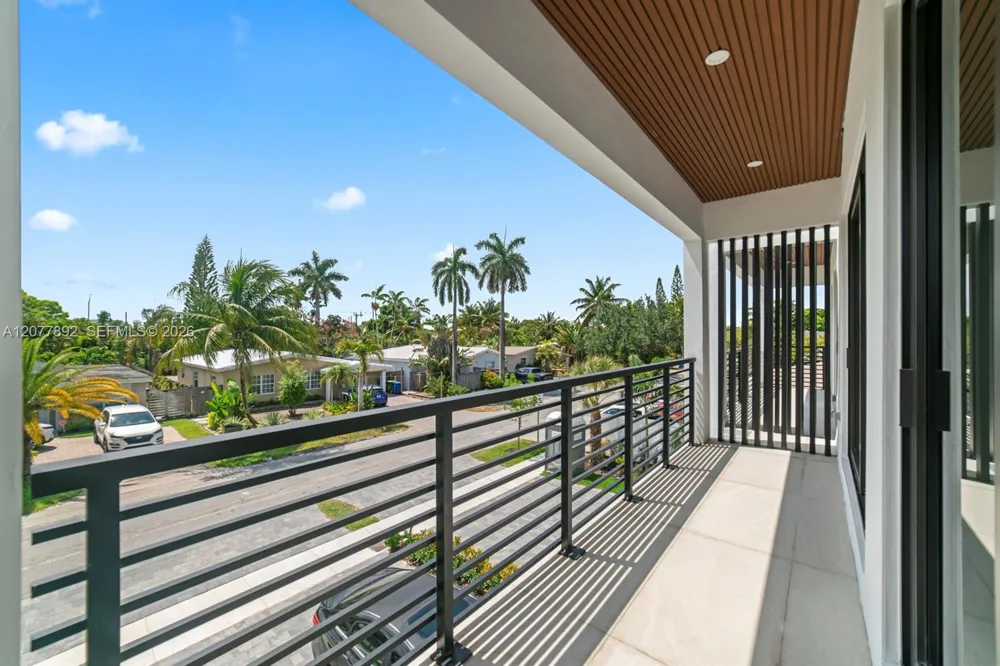 1320 NE 16th Ave Fort Lauderdale, FL 33304