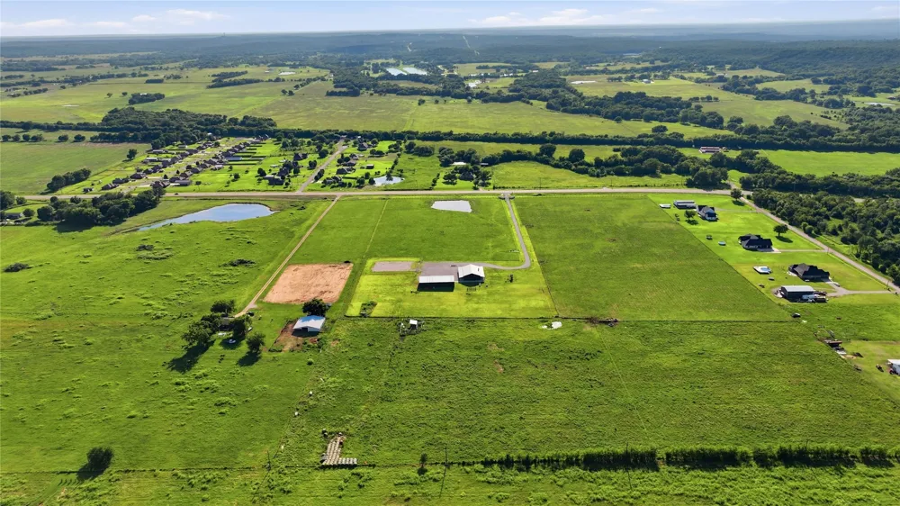 160 Alt Hwy 75 Mounds, OK 74047