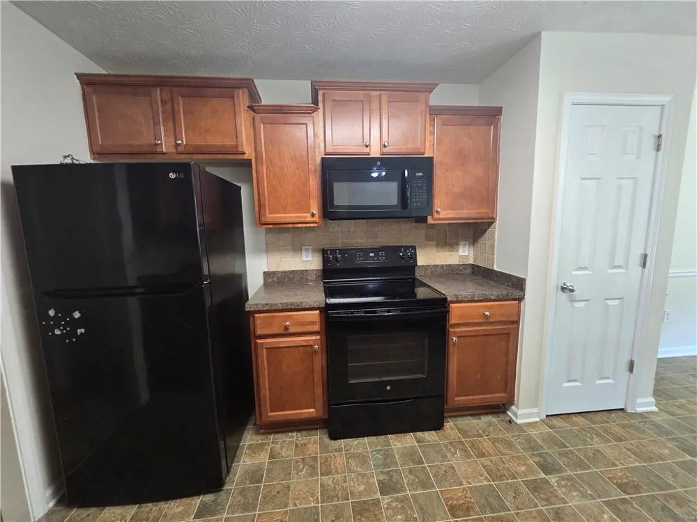 3464 Pinegate Trail Snellville, GA 30039