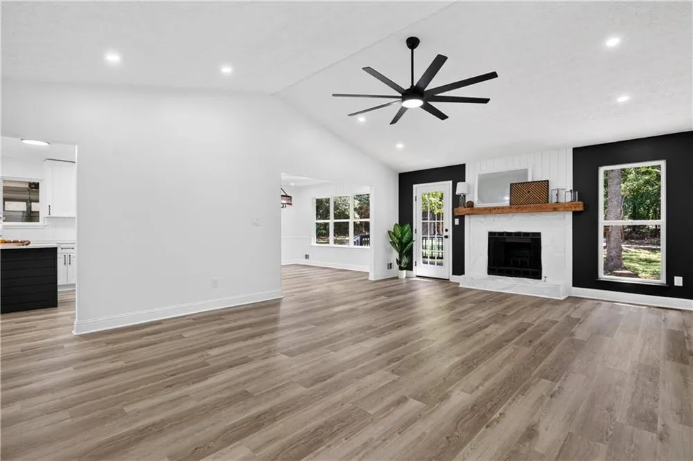 135 Springhouse Lane Fayetteville, GA 30214