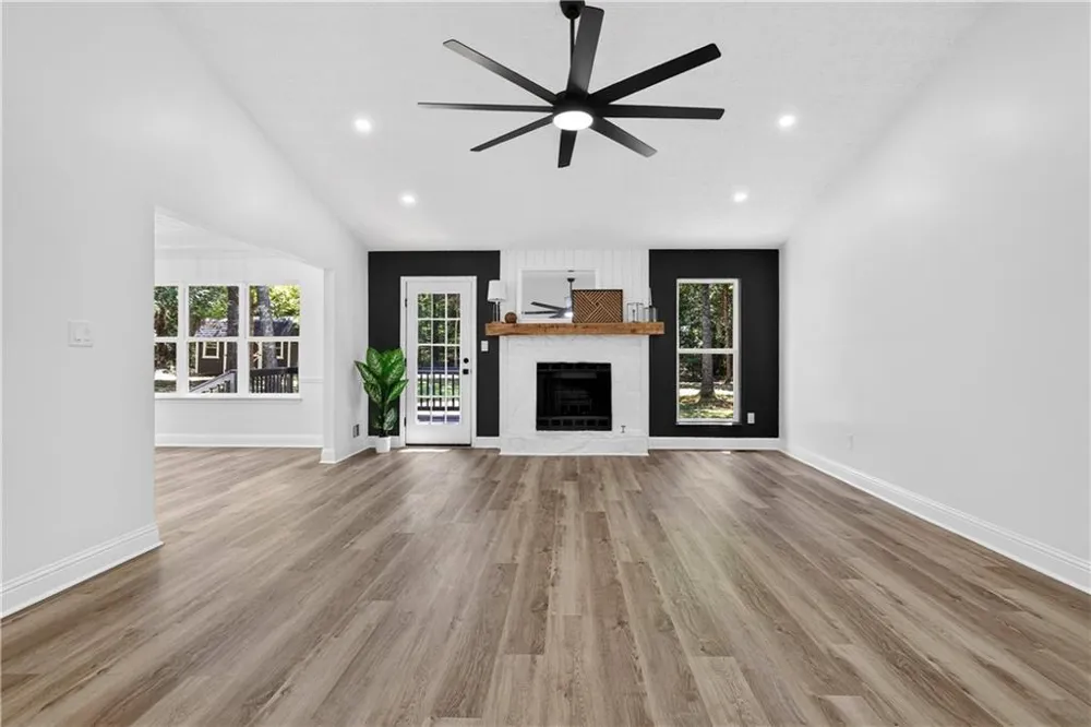 135 Springhouse Lane Fayetteville, GA 30214