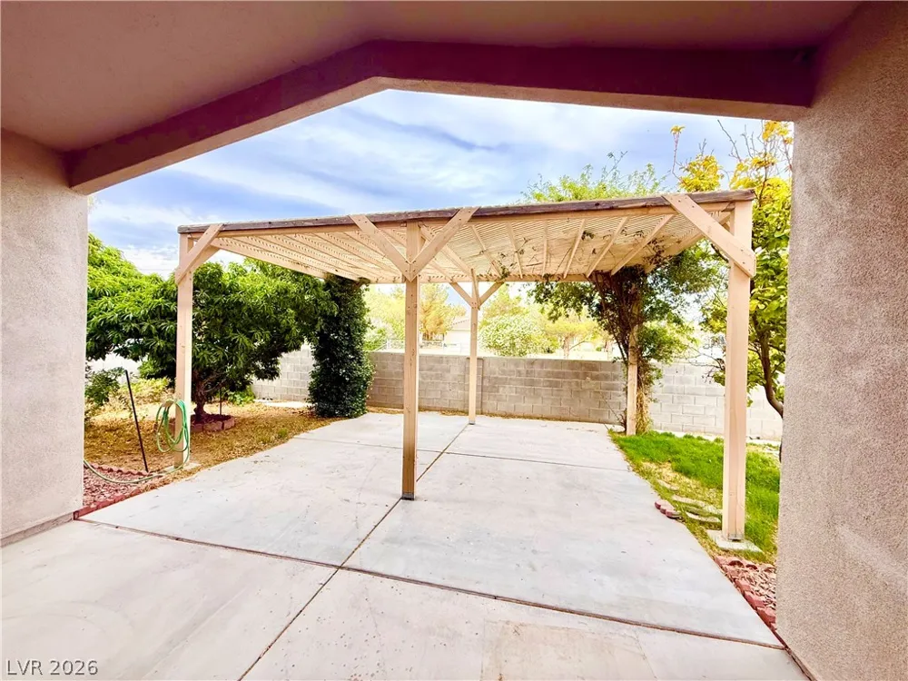 5081 NW Valero Court Pahrump, NV 89060