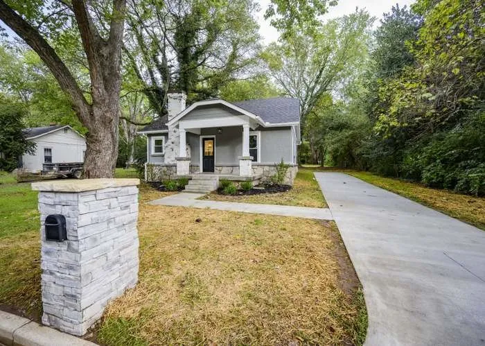 1108 N Academy St Murfreesboro, TN 37130