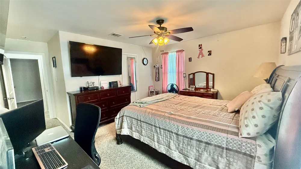 18309 Windtree Lane Elgin, TX 78621