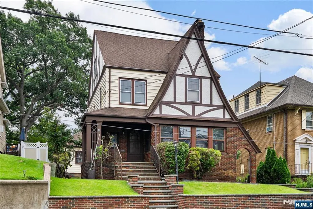 67 Montross Avenue Rutherford, NJ 07070