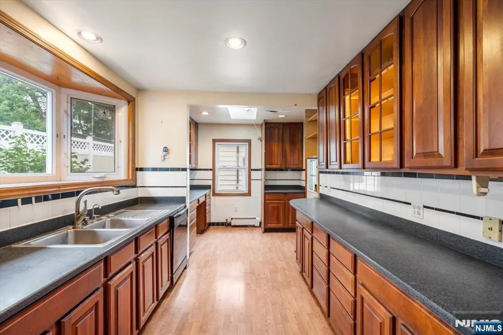 67 Montross Avenue Rutherford, NJ 07070