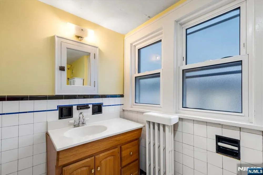 67 Montross Avenue Rutherford, NJ 07070