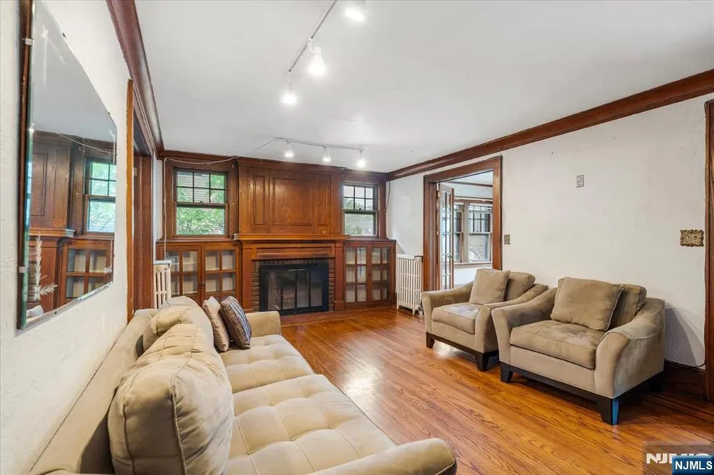 67 Montross Avenue Rutherford, NJ 07070