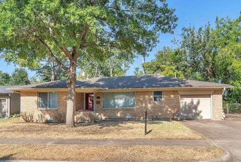 1232 Valley Vista Drive