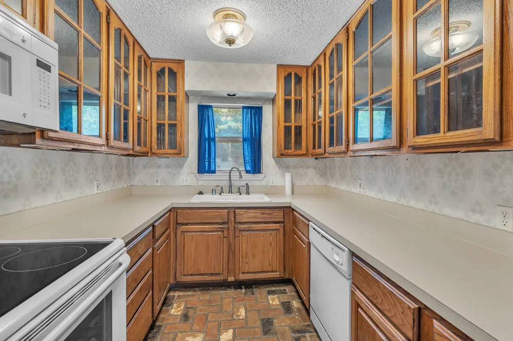 1232 Valley Vista Drive Grapevine, TX 76051