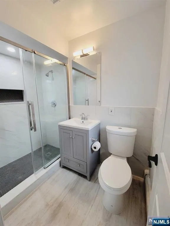 75 W Central Boulevard 1st Palisades Park, NJ 07650