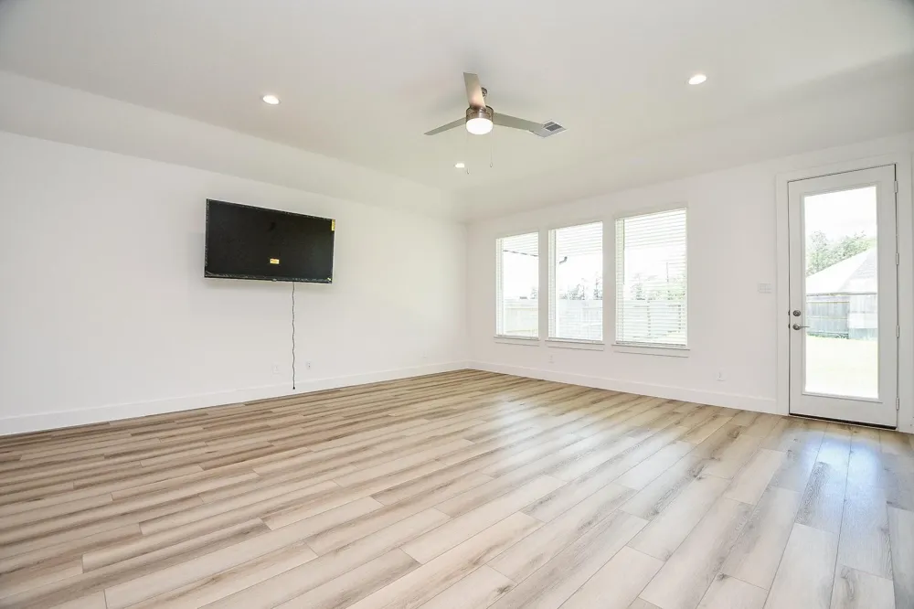 215 Springfield Terrace Court Conroe, TX 77304