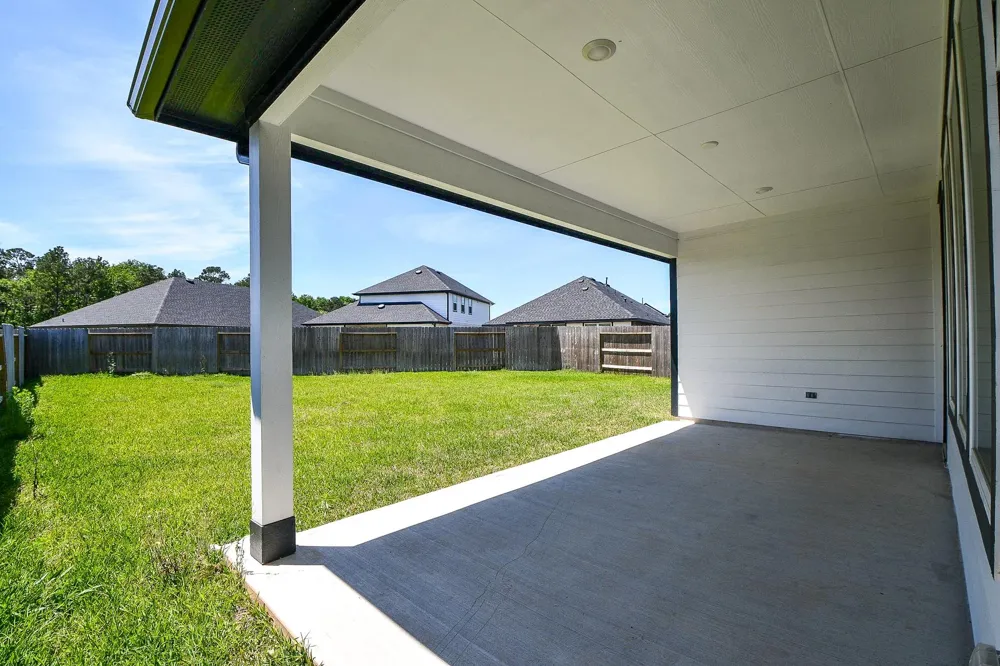 215 Springfield Terrace Court Conroe, TX 77304