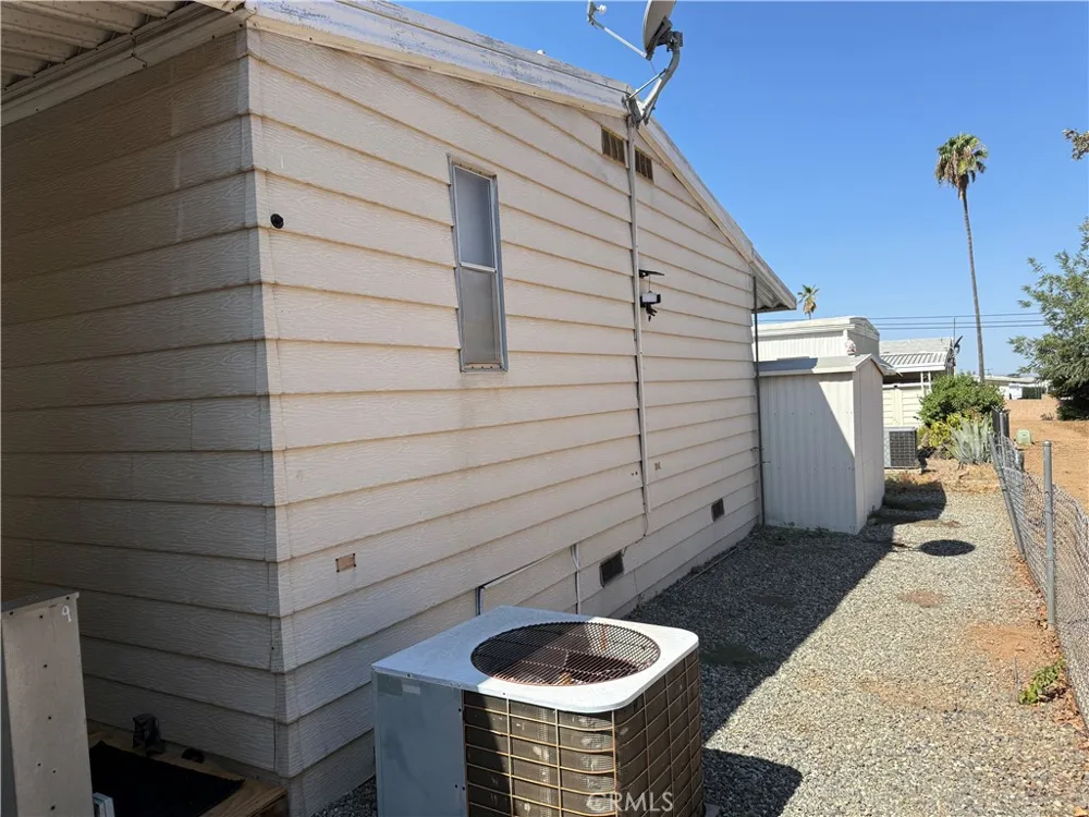 975 California #9 Calimesa, CA 92320