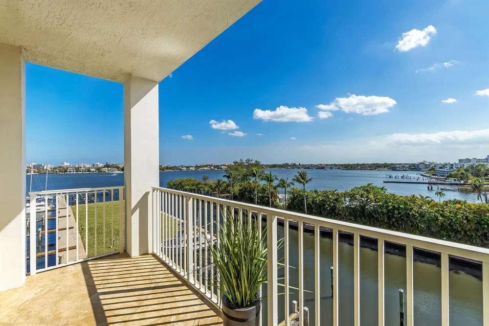 806 E Windward Way #524 Lantana, FL 33462