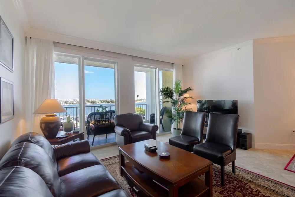 806 E Windward Way #524 Lantana, FL 33462