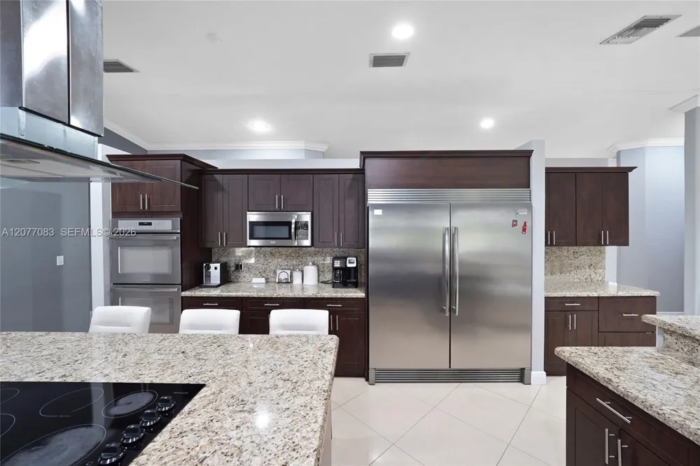 15290 SW 200th St Miami, FL 33187
