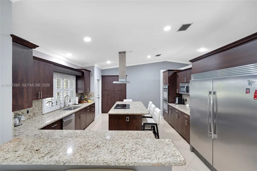15290 SW 200th St Miami, FL 33187