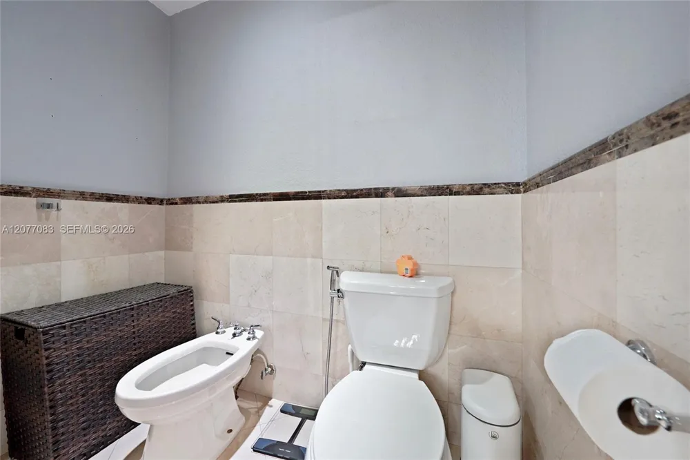 15290 SW 200th St Miami, FL 33187